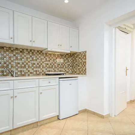 Apartment Summer Memories