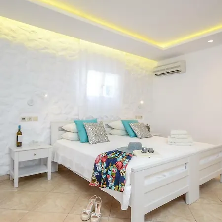 Apartment Summer Memories